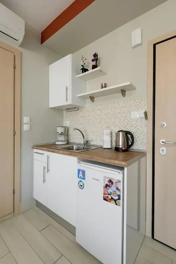 Caravanserai Studio 6 Apartment Thessaloniki 0*,  Greece